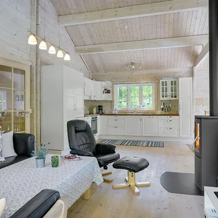 Feriehus Rosamunde - 1-3km From The Sea By Interhome